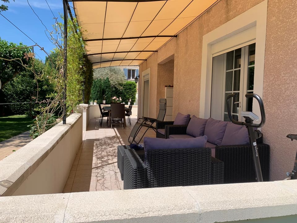 Villa avec piscine privée à Avignon Villa in Villeneuve-lès-Avignon