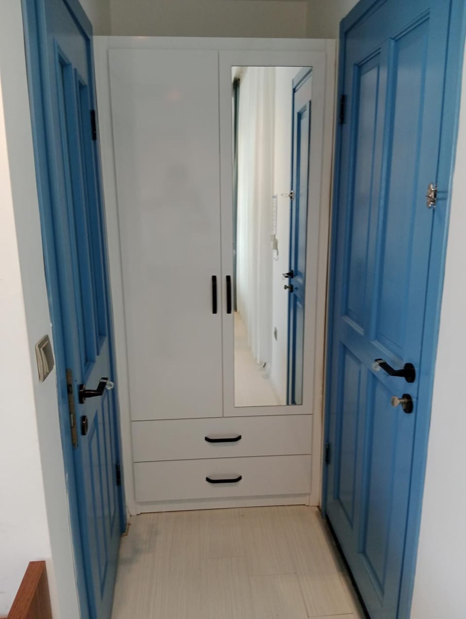 wardrobe