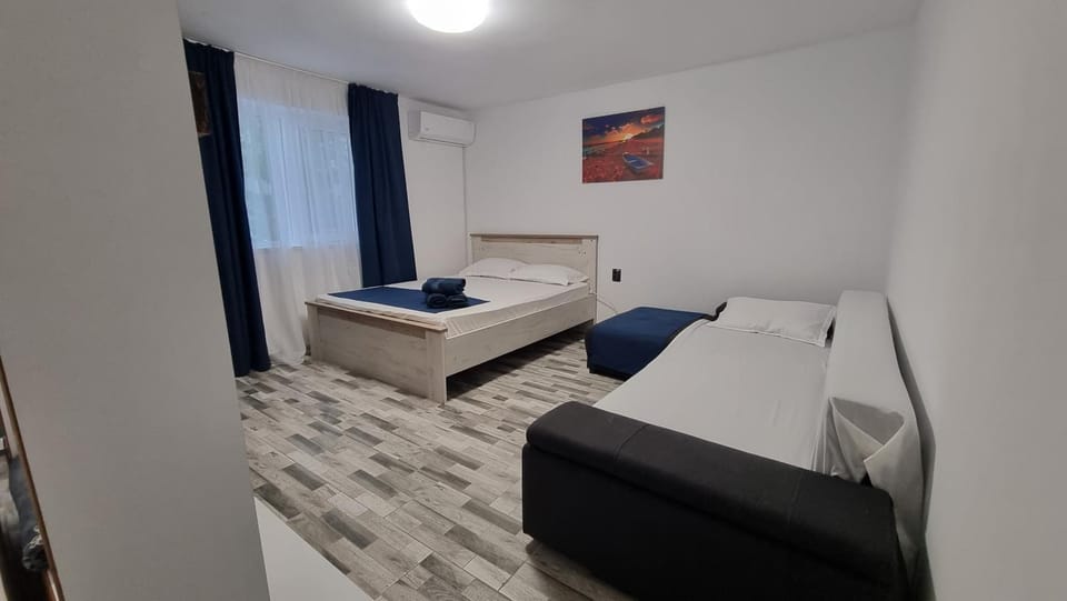 Casa Bianca House in Eforie Nord