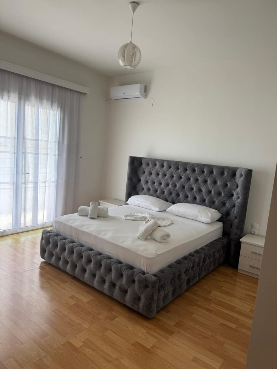 Henfjor Villa & Apartment Villa in Sarandë