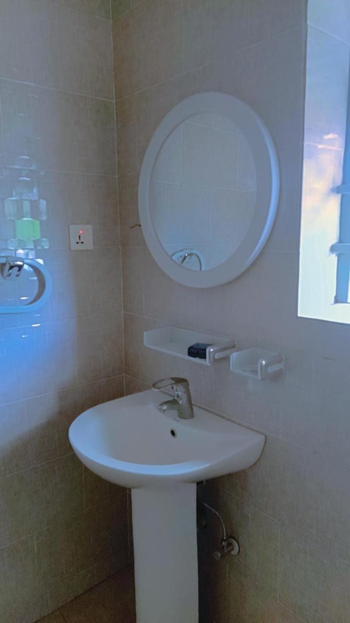 BORA RESIDENCES Kanombe International Airport Bed and Breakfast in Africa
