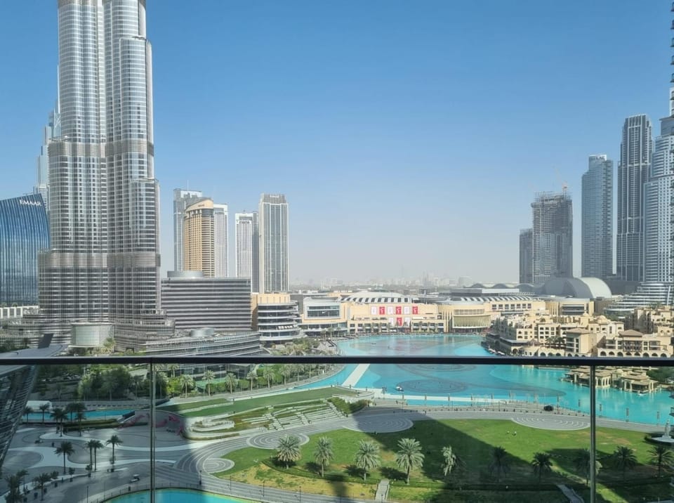 Nearby landmark, Day, Natural landscape, Balcony/Terrace, City view, Lake view