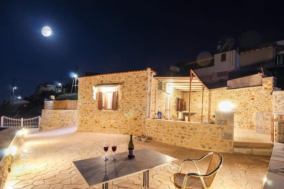 Mani Stone House Lodge Apartment in Peloponnese Region