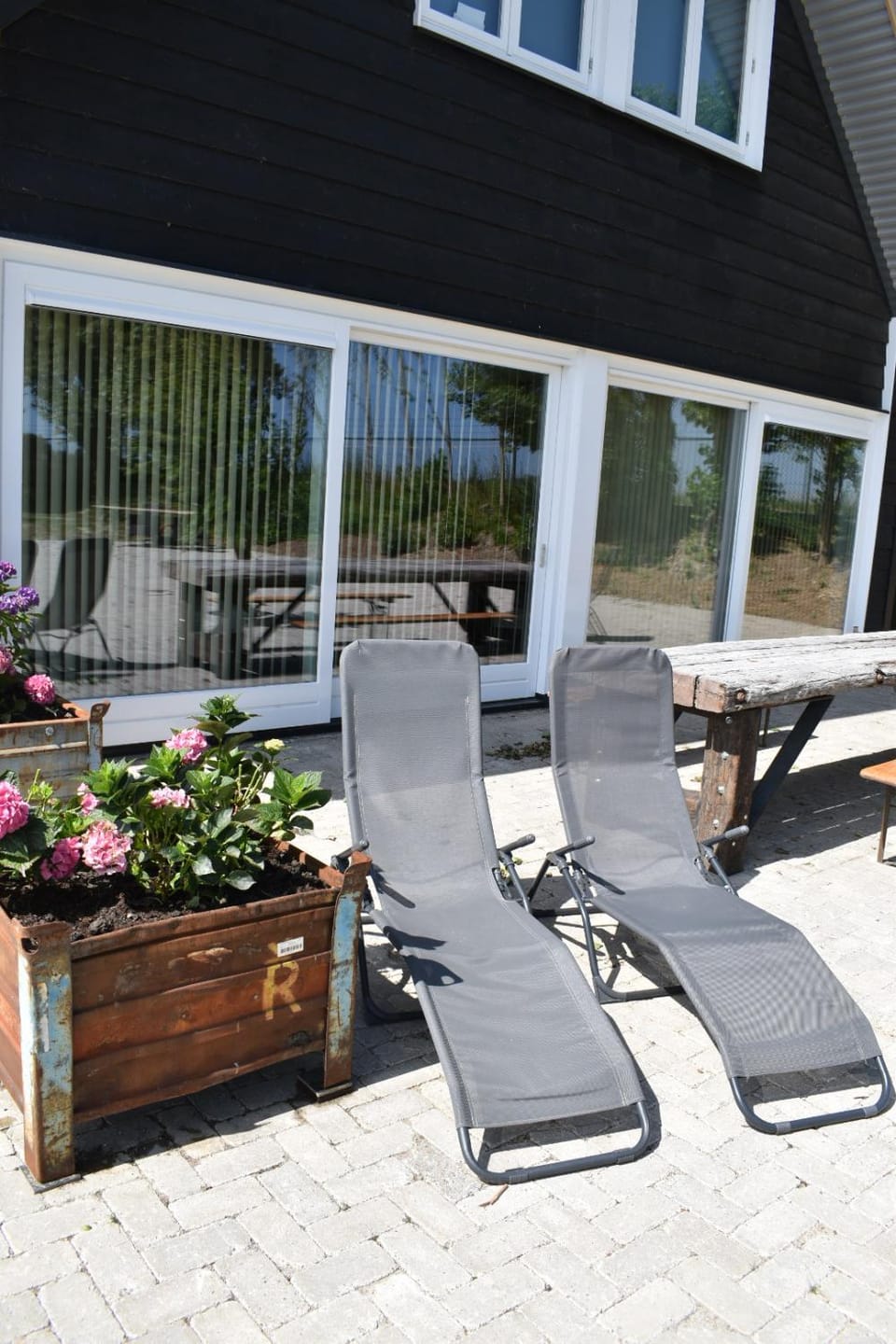 Property building, Garden