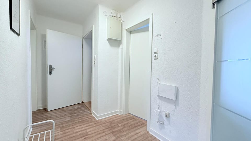 Bathroom, towels, wardrobe