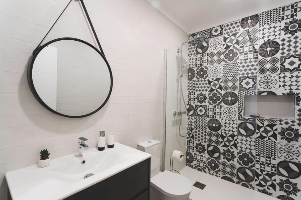 Shower, Bathroom