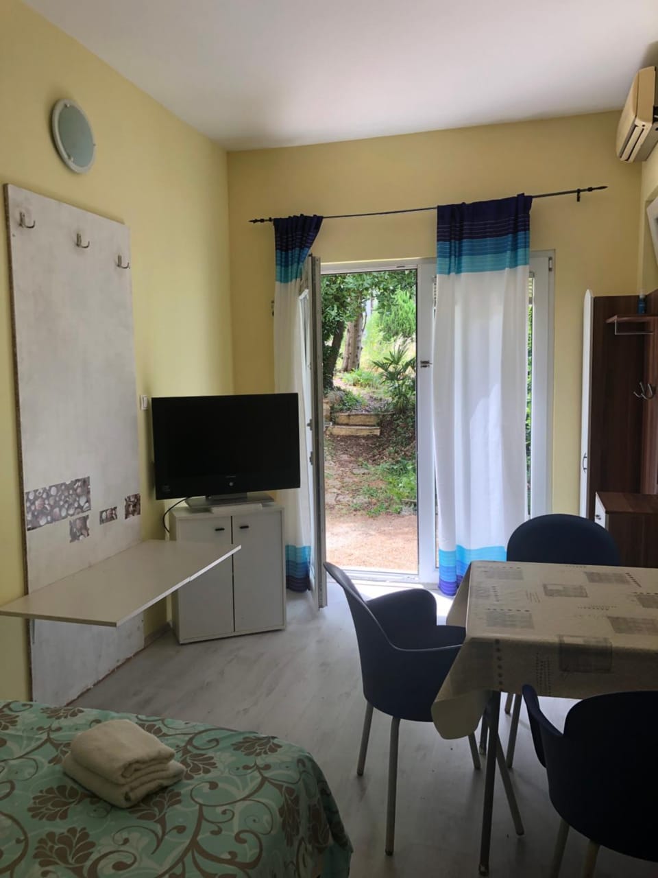 Studio Apartman Ruzmarin Apartment in Primorje-Gorski Kotar County