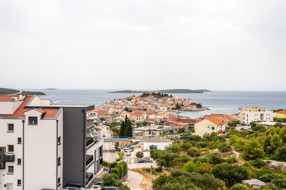 Nearby landmark, Natural landscape, Bird's eye view, Sea view