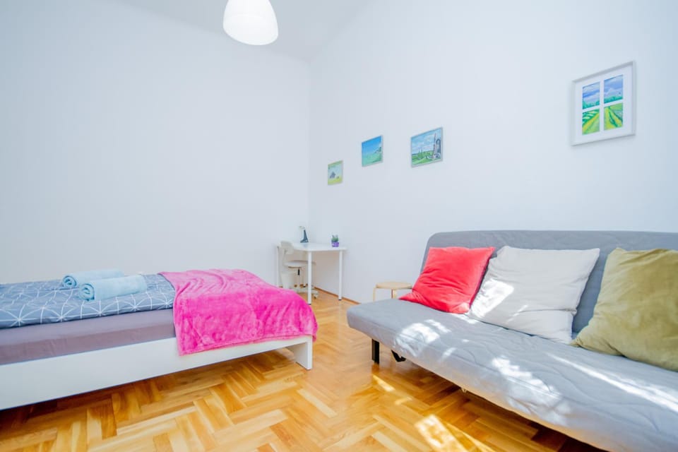 Kelvin's V District 2BR Urban Haven by NW Apartment in Budapest