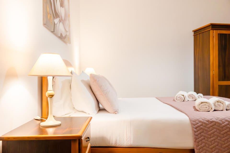 Bed, Photo of the whole room, Bedroom, towels, wardrobe