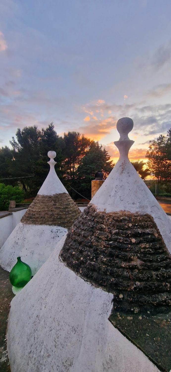Villa Elisa trulliandmore - pool and tennis court House in Province of Taranto