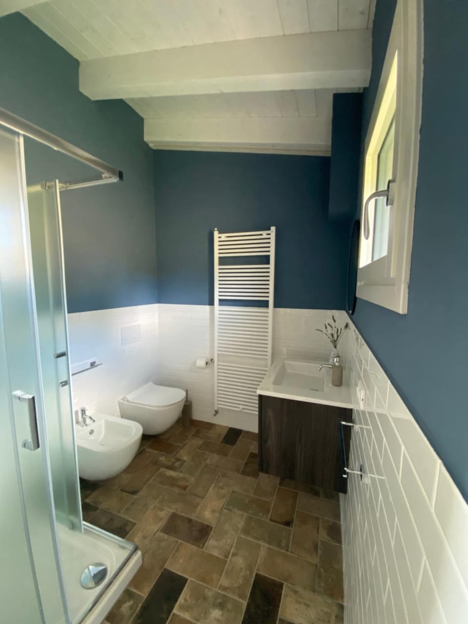 Fuoridicampo blu Farm Stay in Emilia-Romagna