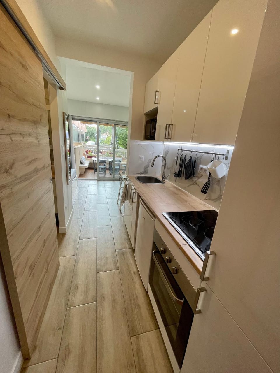 Kitchen or kitchenette, minibar, pet friendly, stove