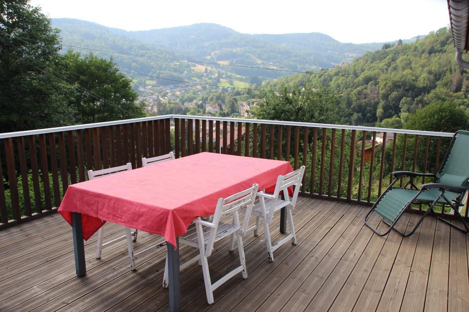 Balcony/Terrace, Mountain view