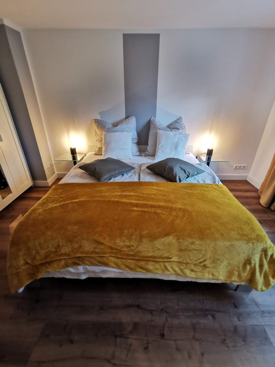 Bed, Bedroom