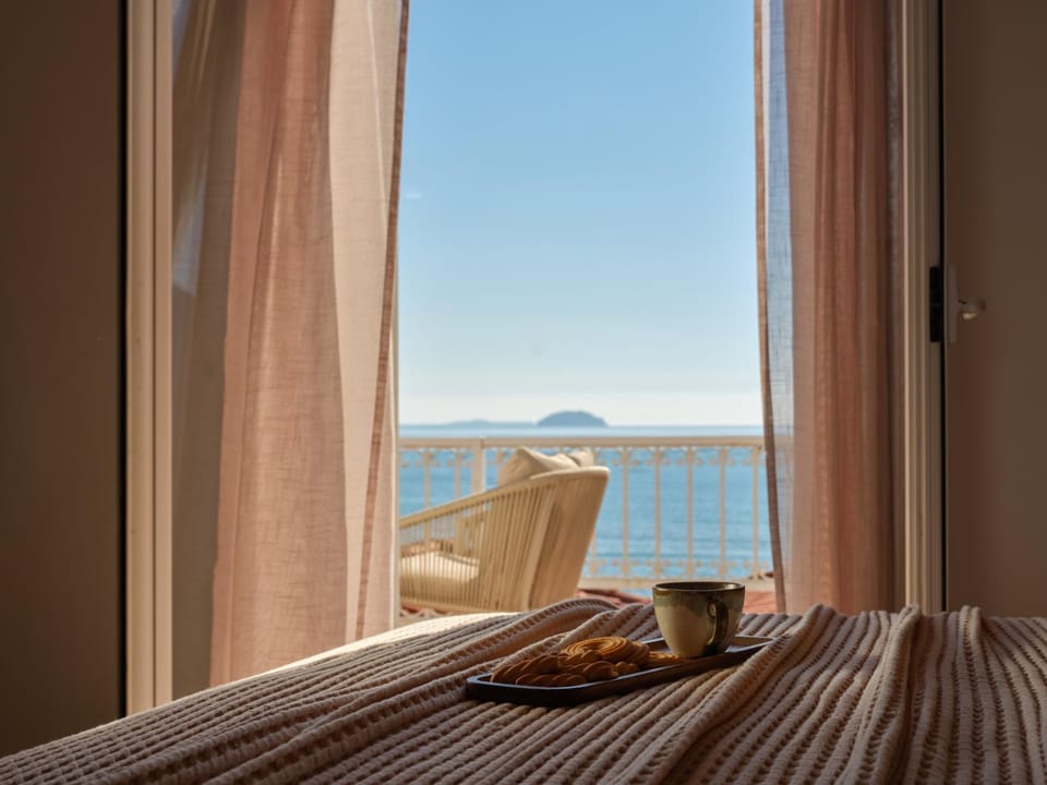 View (from property/room), Balcony/Terrace, Sea view
