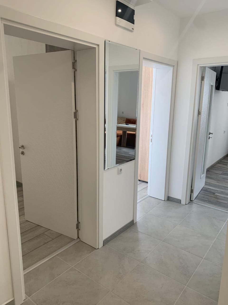 Апартамент Енигма/Apart Enigma Apartment in Burgas Province