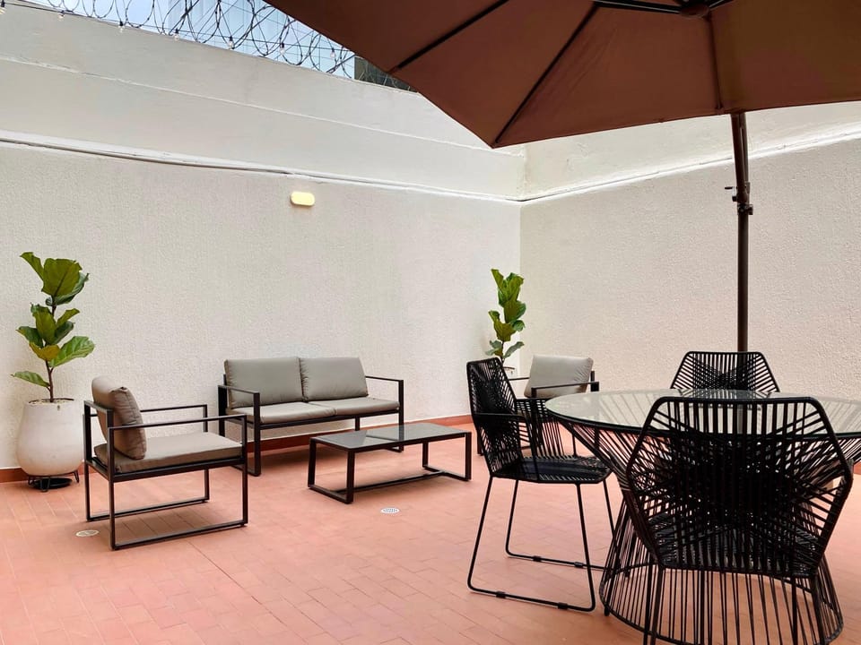Balcony/Terrace, Living room