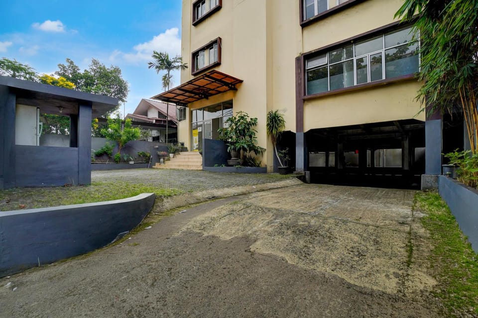 Facade/entrance