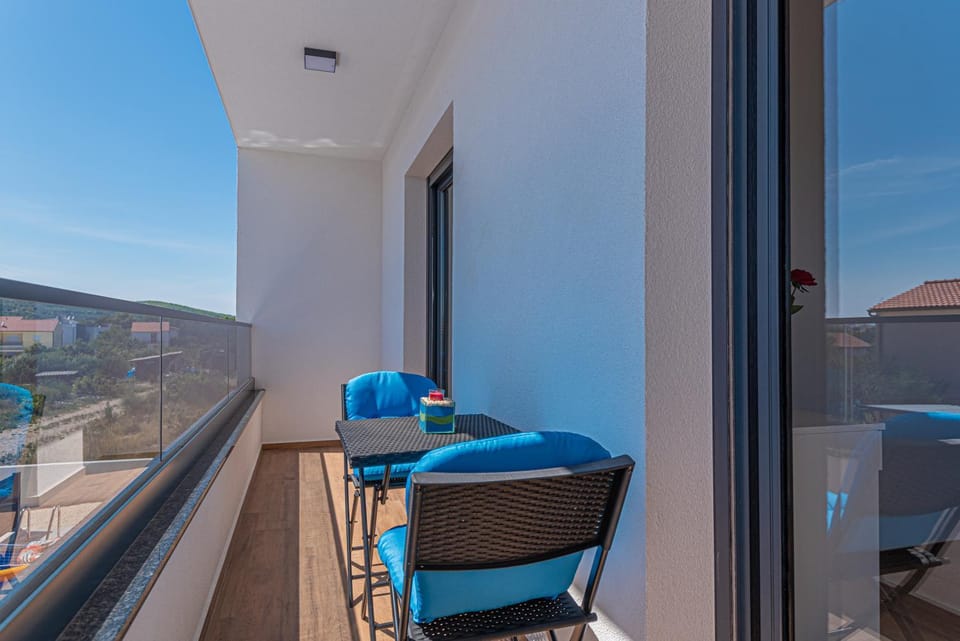 Day, View (from property/room), Seating area