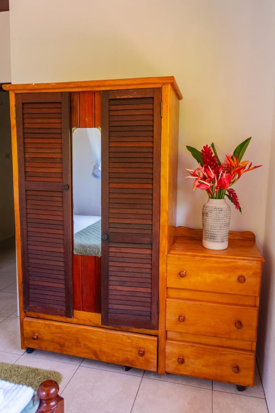 Bedroom, wardrobe