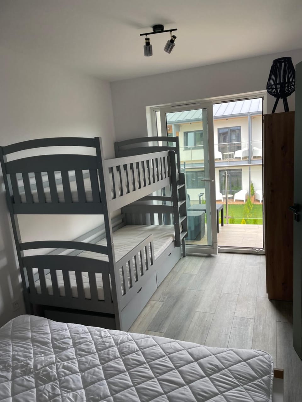 Bedroom, bunk bed