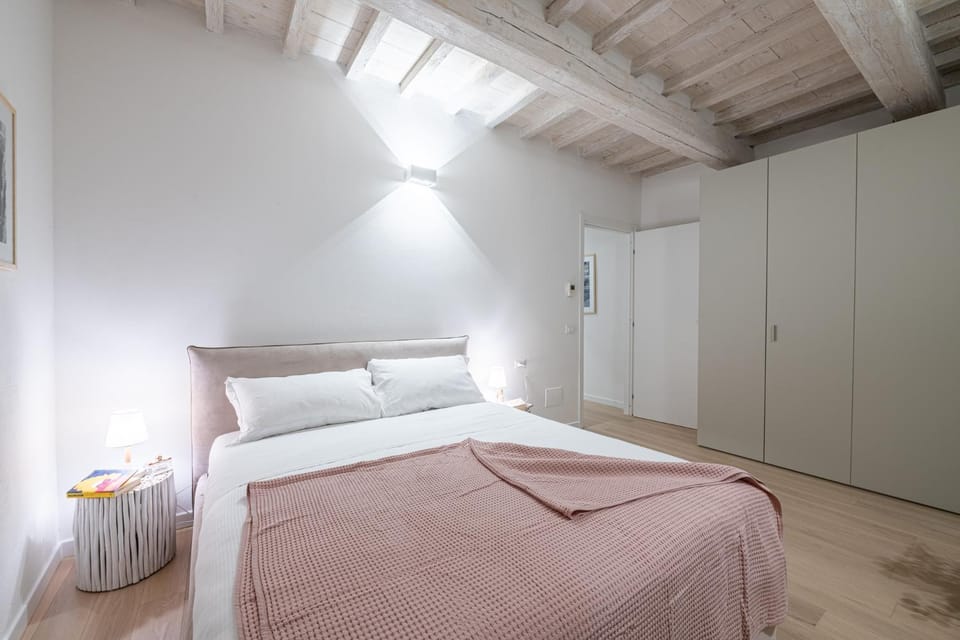 Signoria Palace Luxury Apartment in Florence