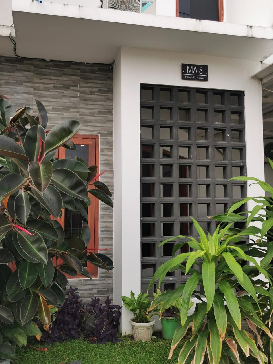 Ambarukmo Green Hill / MA 8 House in Yogyakarta