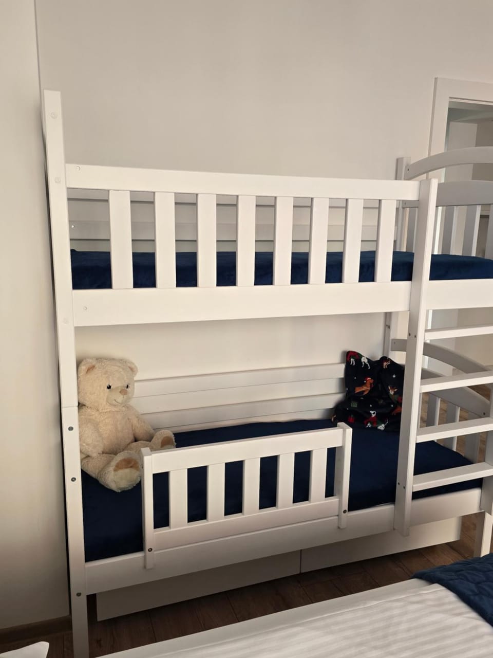 SOLEK, Apartamenty hotelowe i pokoje gościnne ze śniadaniem, przyjazne zwierzętom, wyjątkowe, z widokiem na Jezioro Jamno i w bardzo bliskiej odległości od morza Apartment in West Pomeranian Voivodeship, Poland