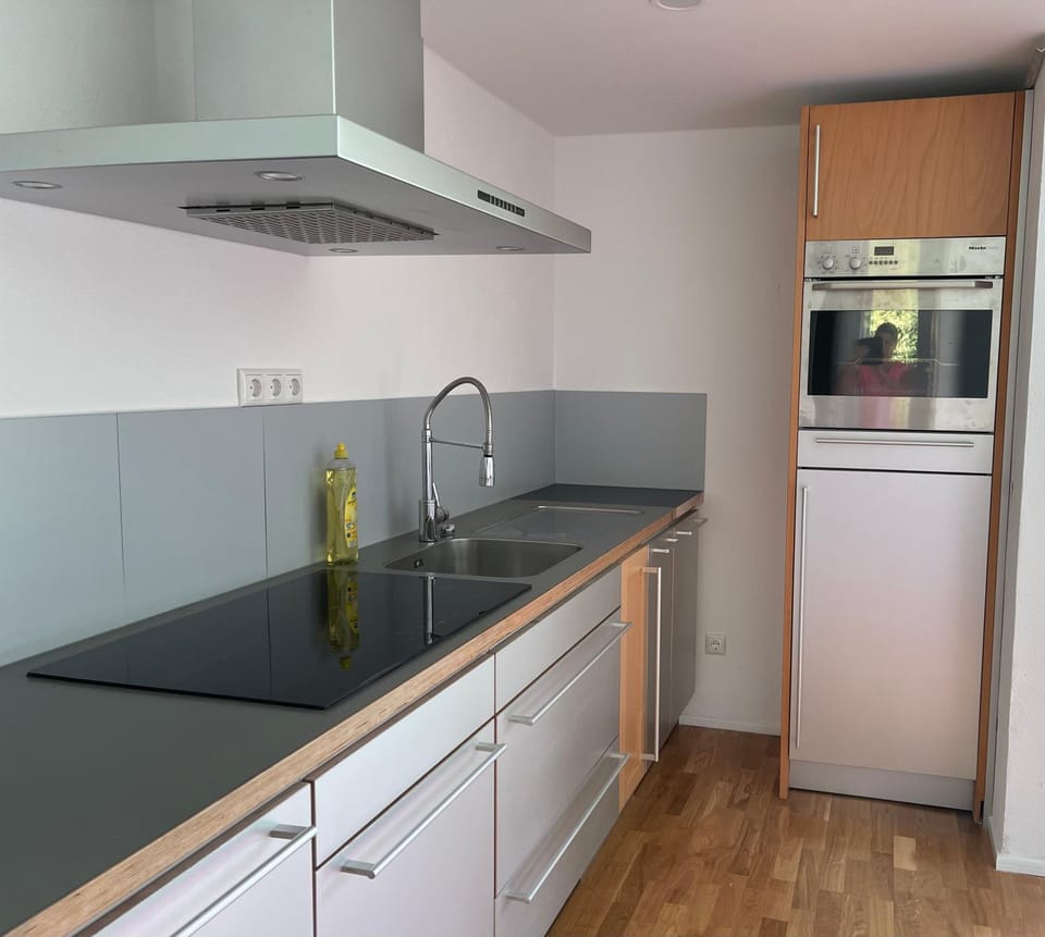 Bungalow in ruhiger Siedlung mit Terrasse und Stellplatz Apartment in Landshut