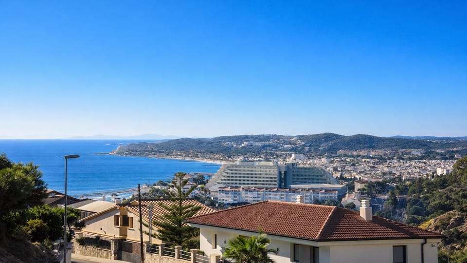 Nearby landmark, City view, Sea view