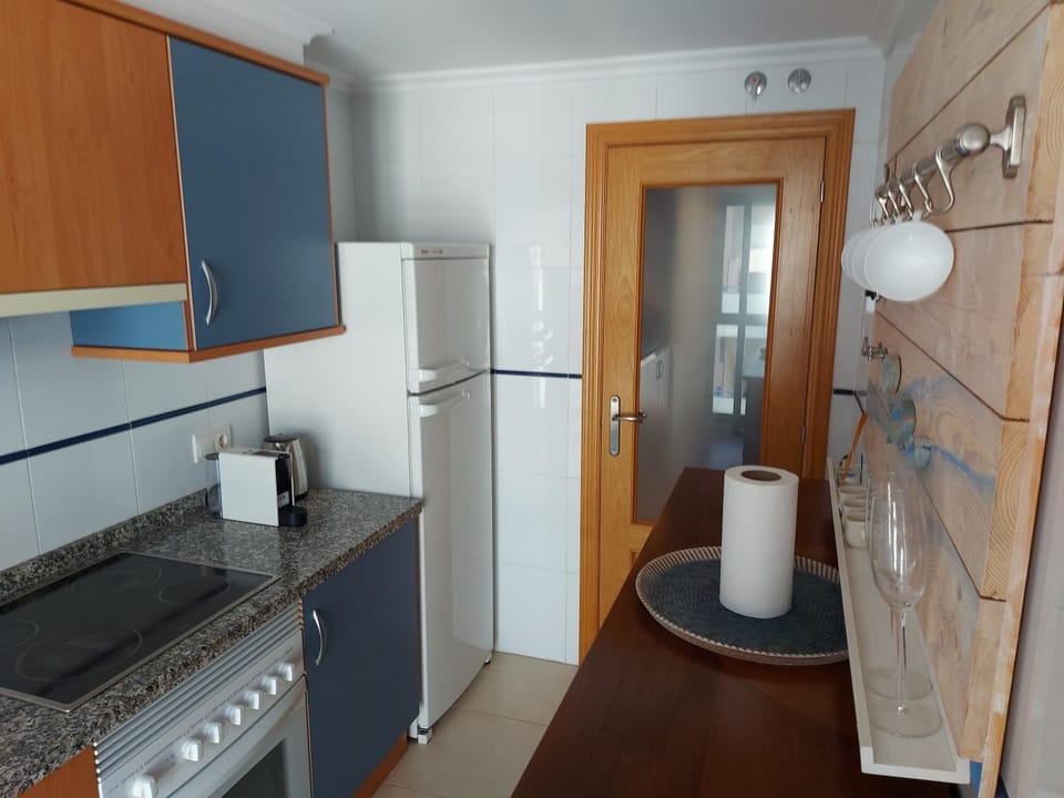 Kitchen or kitchenette, kitchen