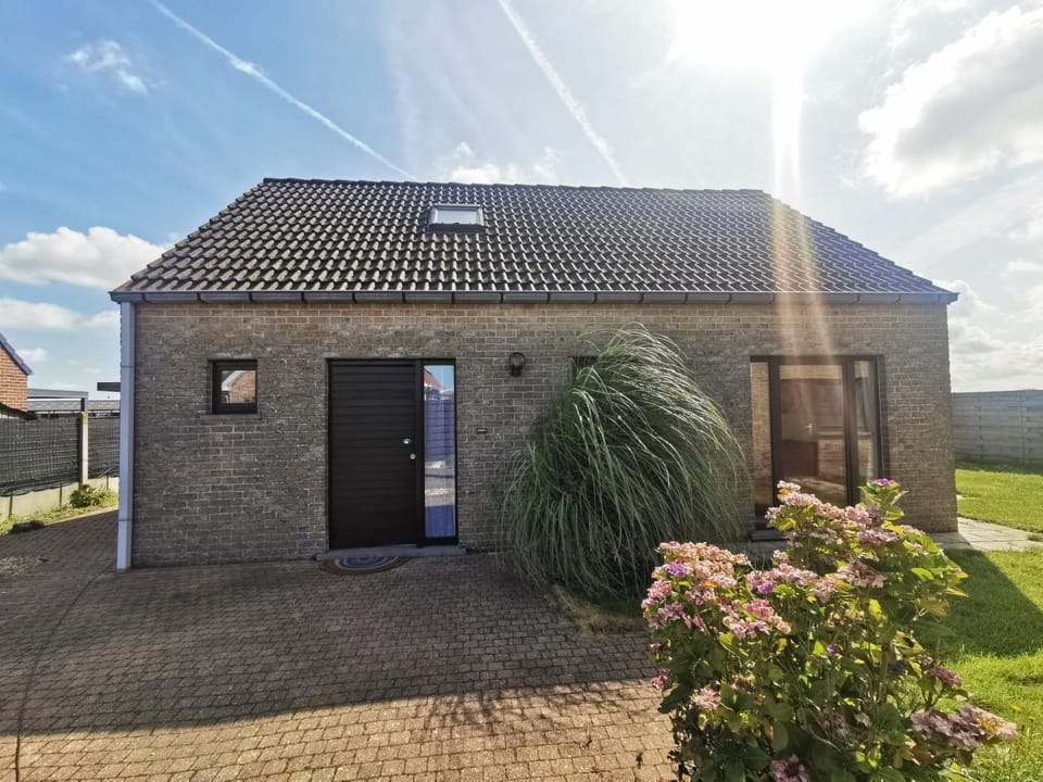 Izzy's Rainbow House House in Bredene