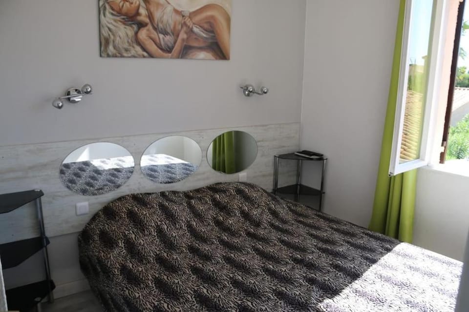 Villa 19, Port Vénus au village naturiste Apartment in Agde