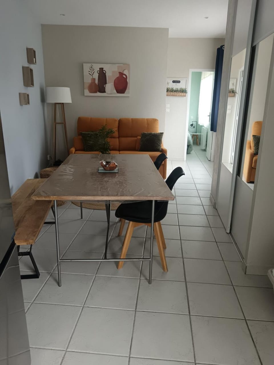 Living room, Dining area