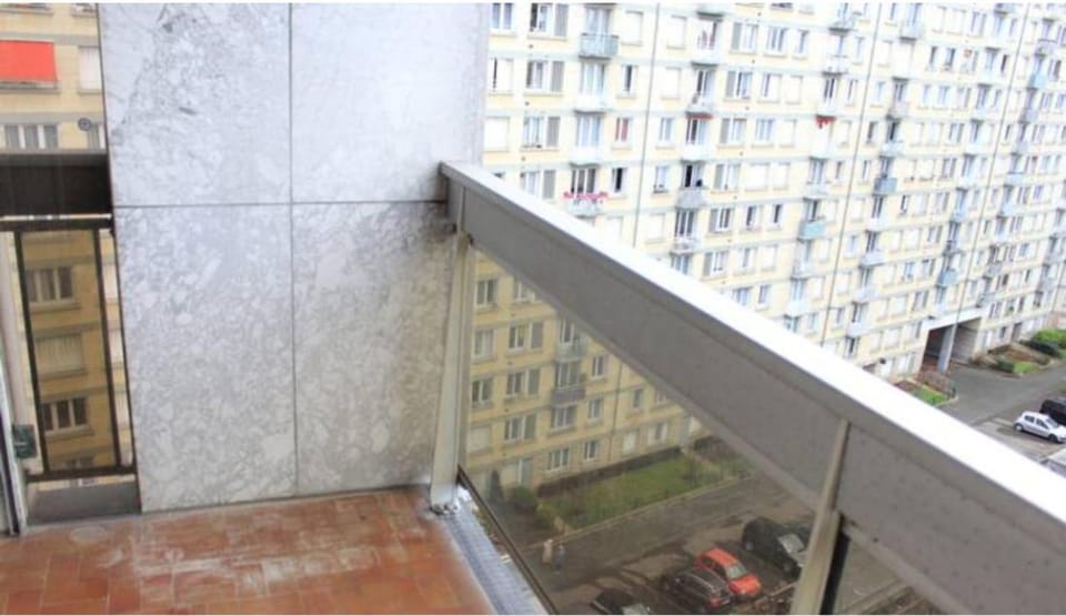 Terrasse avec vue, proche Bercy-Paris, 3 pièces spacieux et confort Apartment in Paris