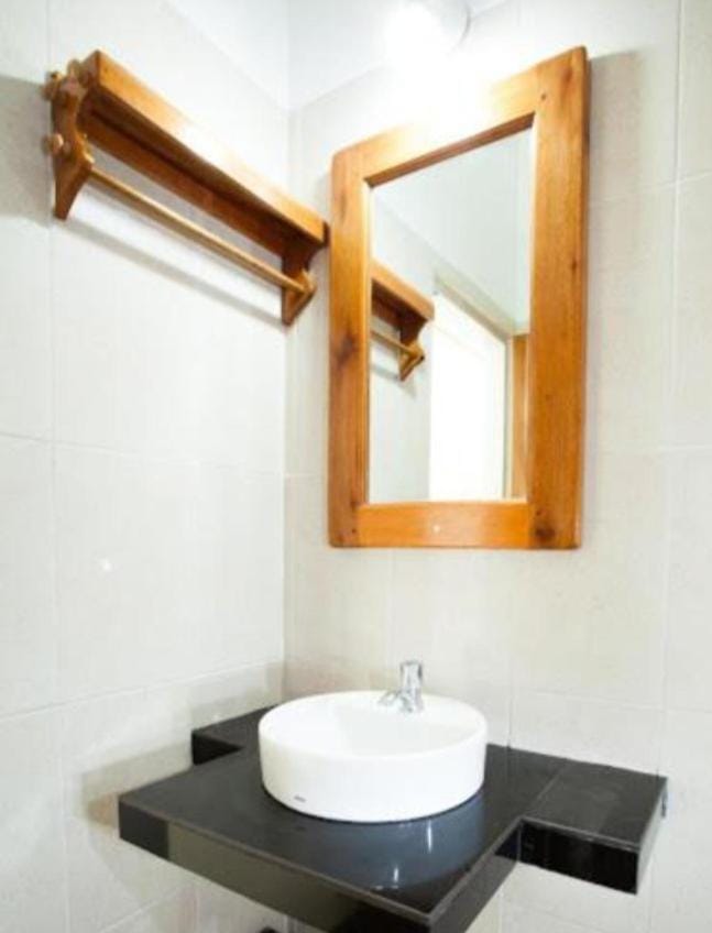eco trekking lodge, Co Bar & jungle tour's only booking with us ! Bed and Breakfast in Indonesia