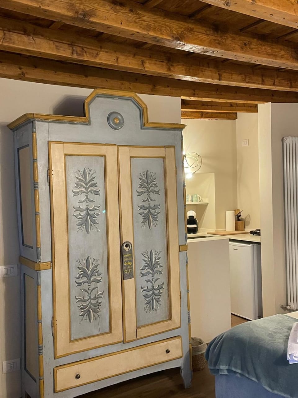 Kitchen or kitchenette, Bedroom
