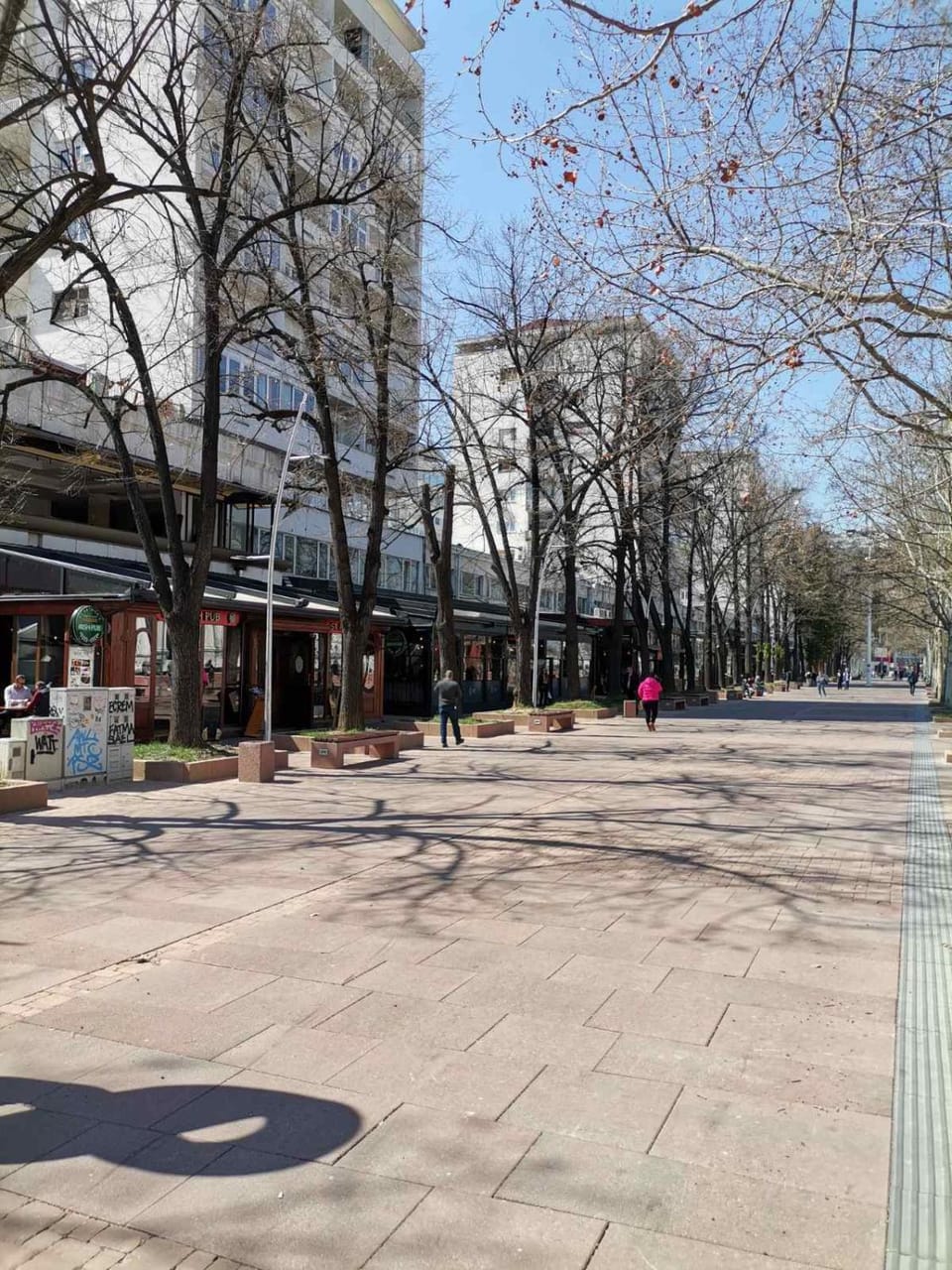 Neighbourhood, Location