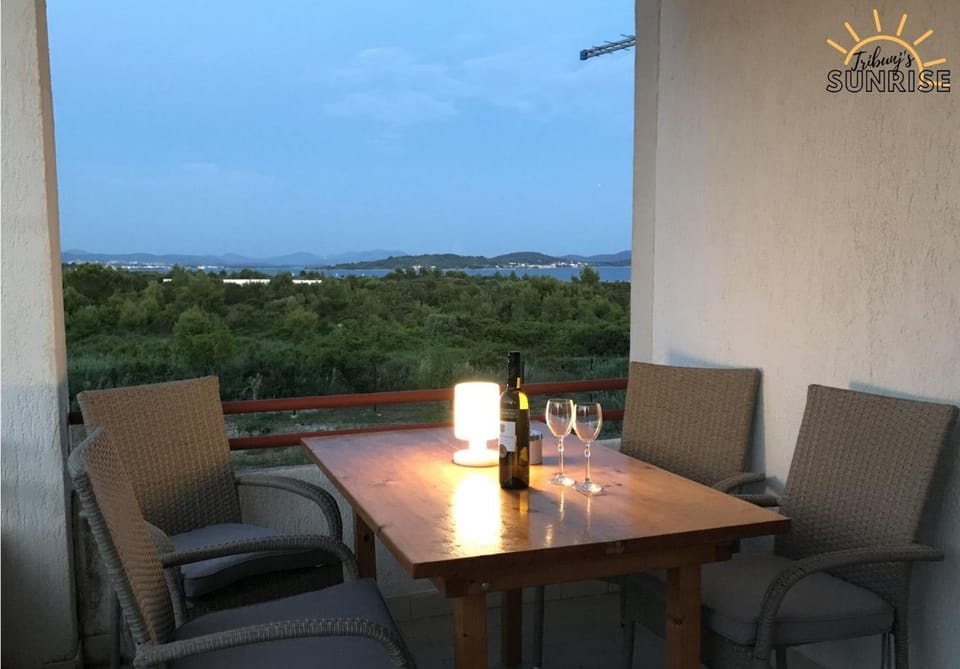 View (from property/room), Balcony/Terrace, Balcony/Terrace, Seating area, Sea view