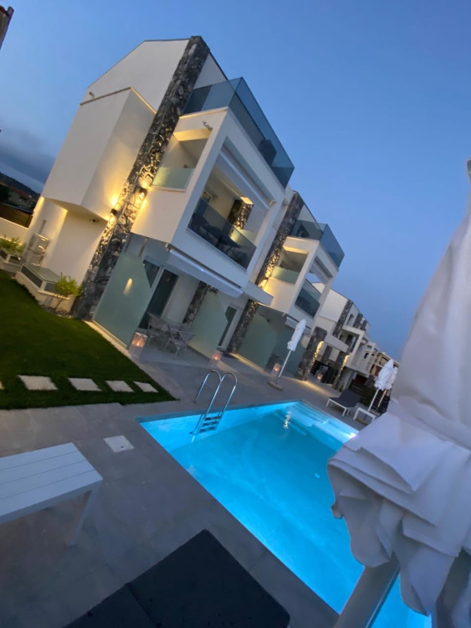 Property building, Swimming pool
