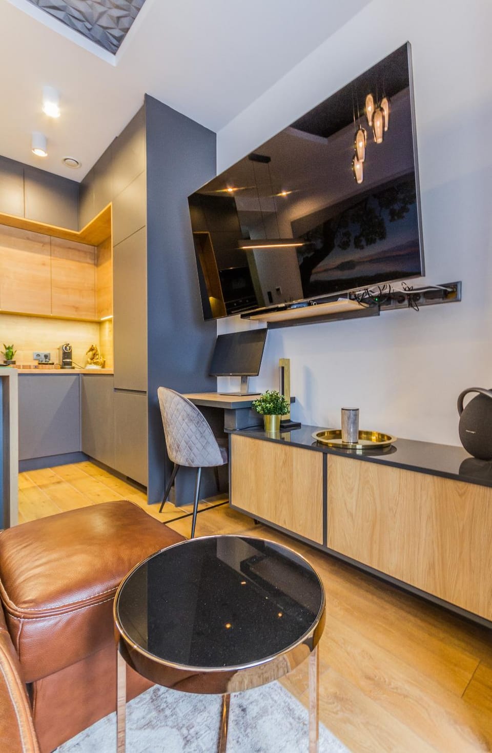 Living room, Seating area
