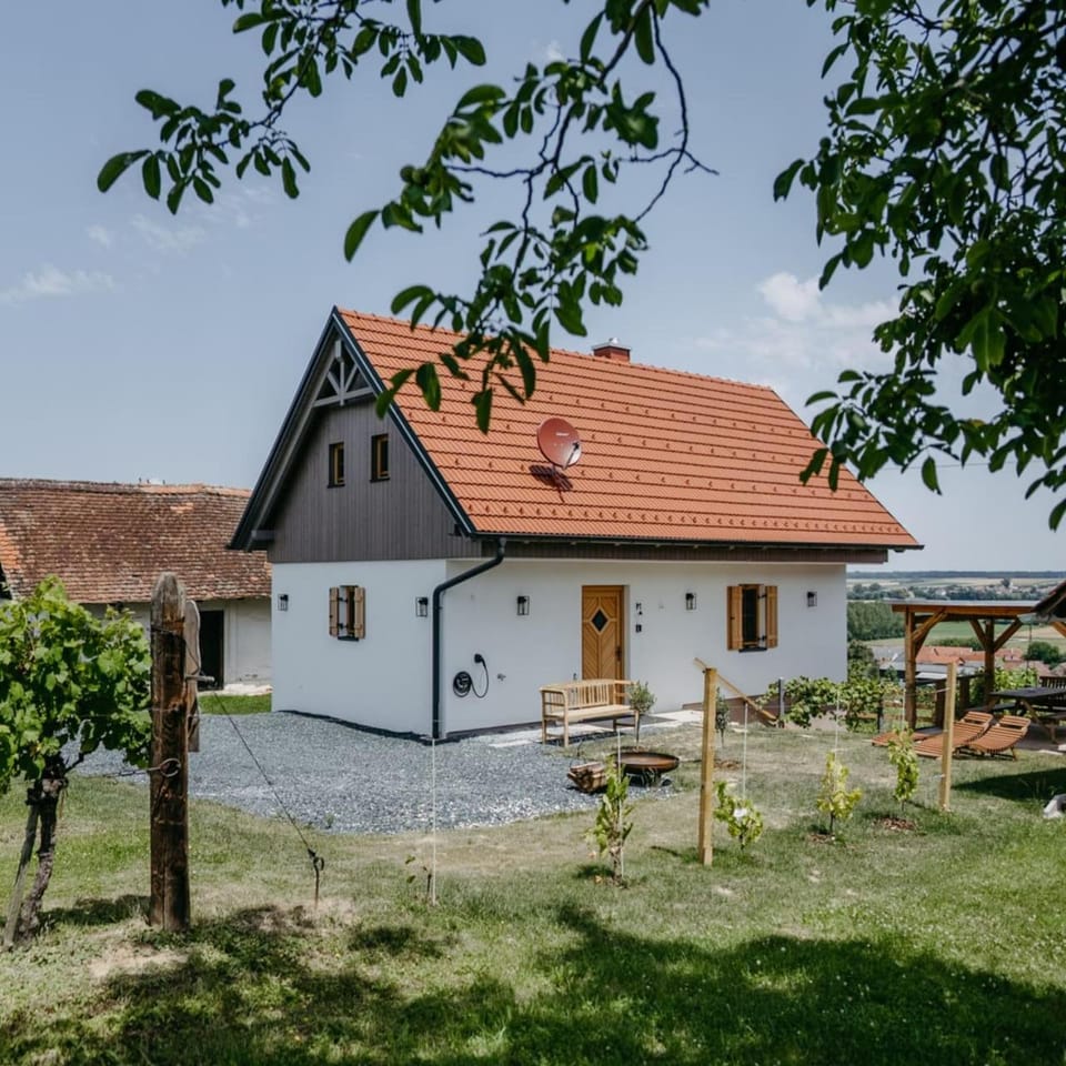 Property building, Spring, Garden, Garden, Garden view