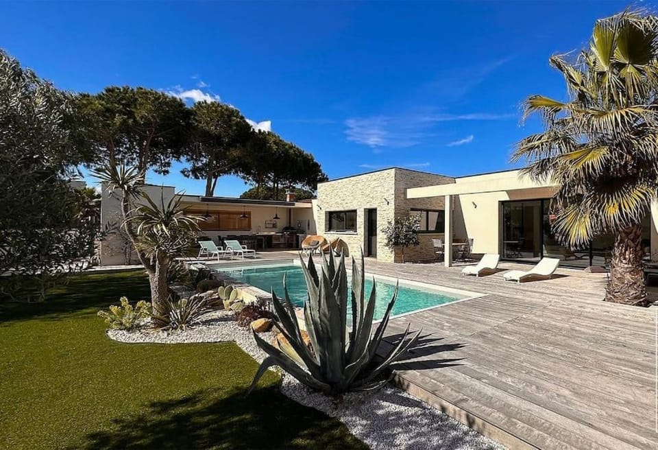Villa d'architecte Cocoon 200m à pied de la plage Villa in Agde