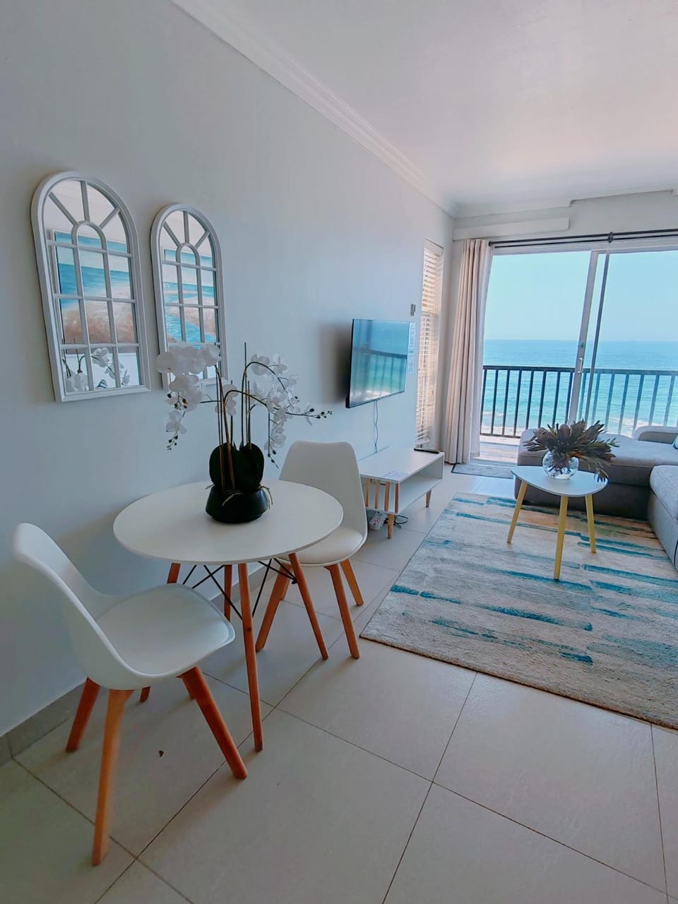 OCEAN BREAKAWAY - Power back up, 2 Adults & 3 Kids only, Umdloti Apartment in KwaZulu-Natal