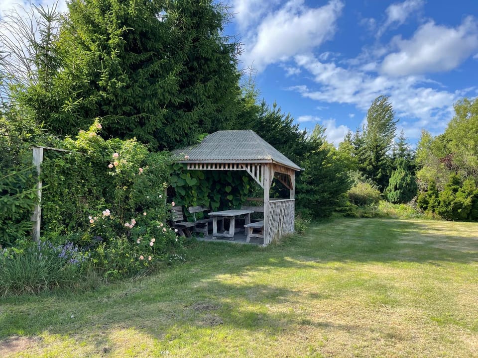 Property building, Garden