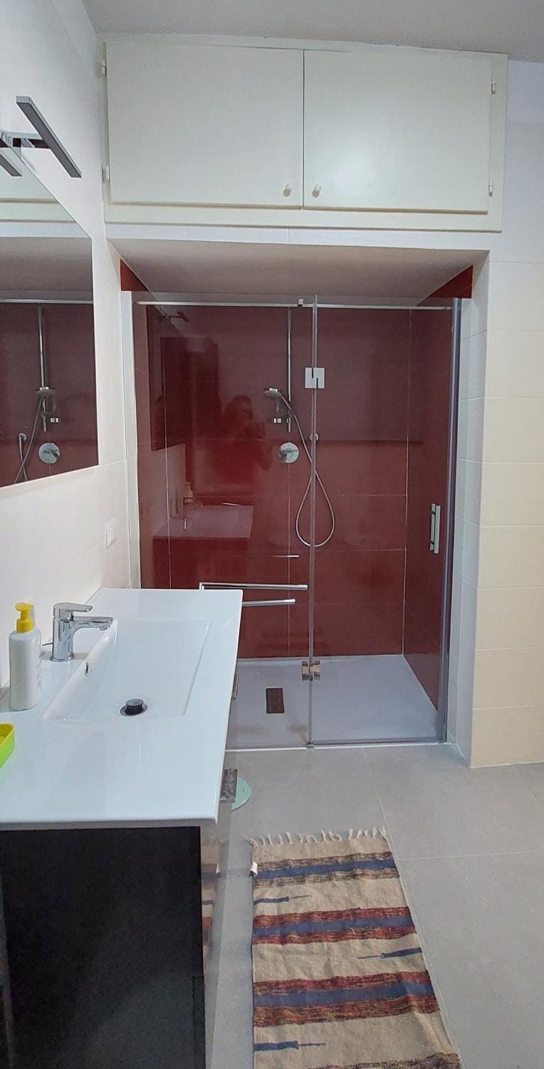 Shower, Bathroom