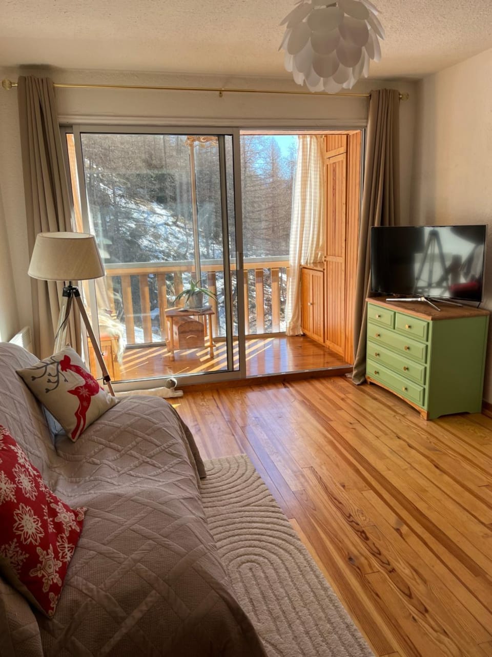 Grand studio avec véranda La Foux d'Allos Apartment in Allos