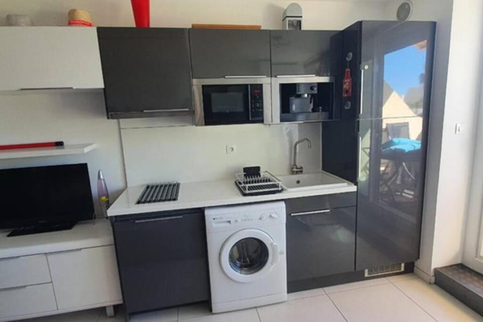 Studio 12, Héliopolis J au village naturiste Apartment in Agde