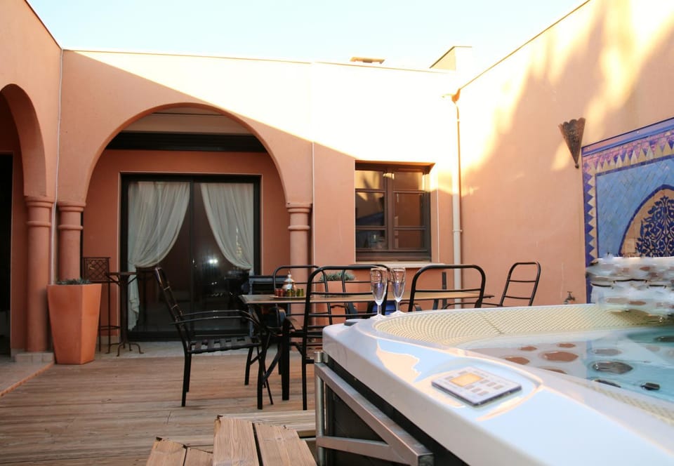 Chambre Beni, Riad 1 Couple only au village naturiste Riad in Agde